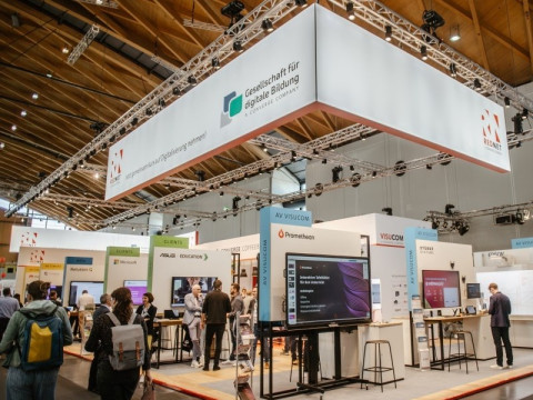 REDNET LEARNTEC Messepräsenz